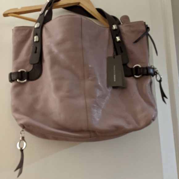 Beautiful Leather Style Hobo